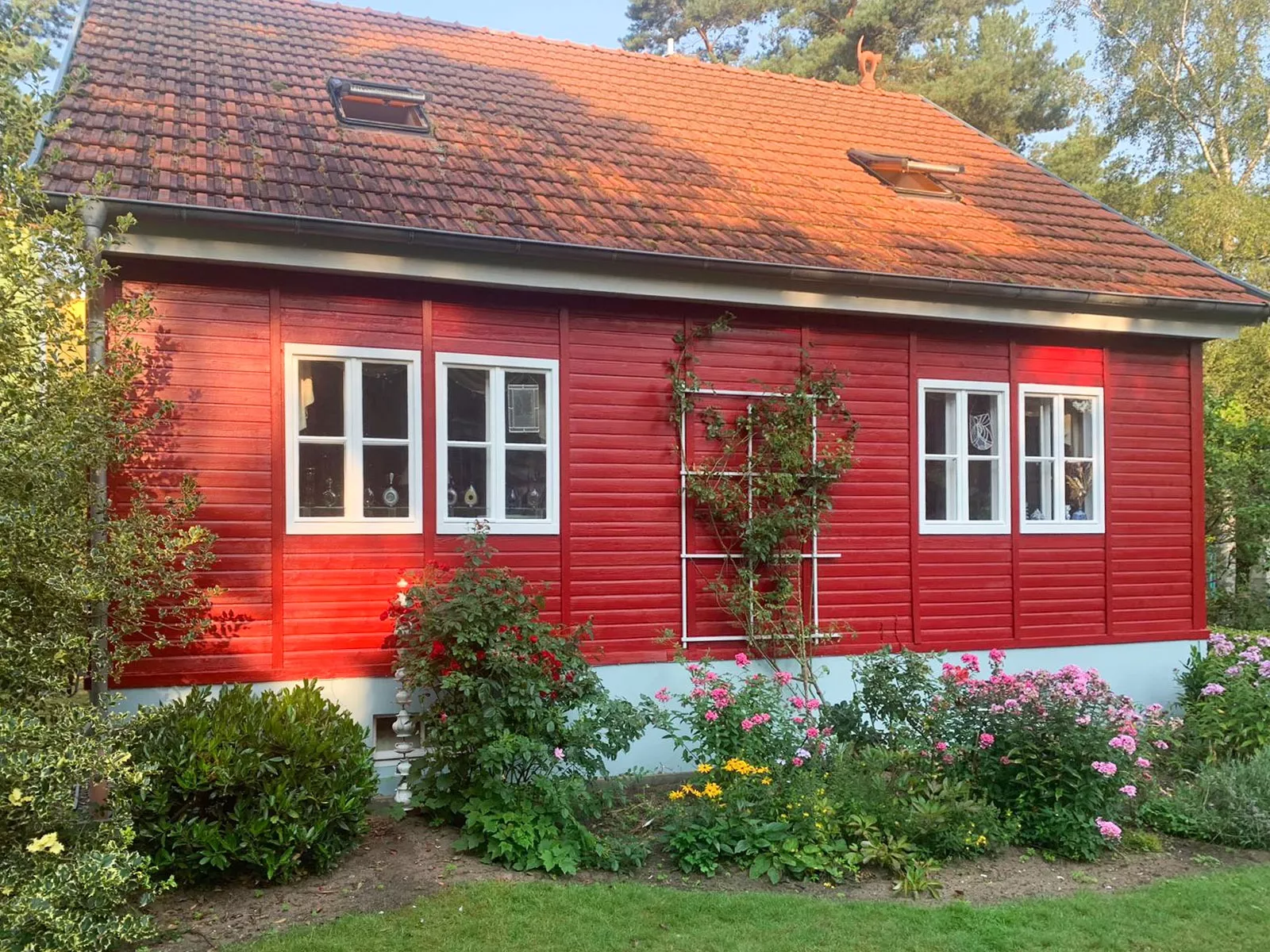 Roter Holz-Schutzanstrich